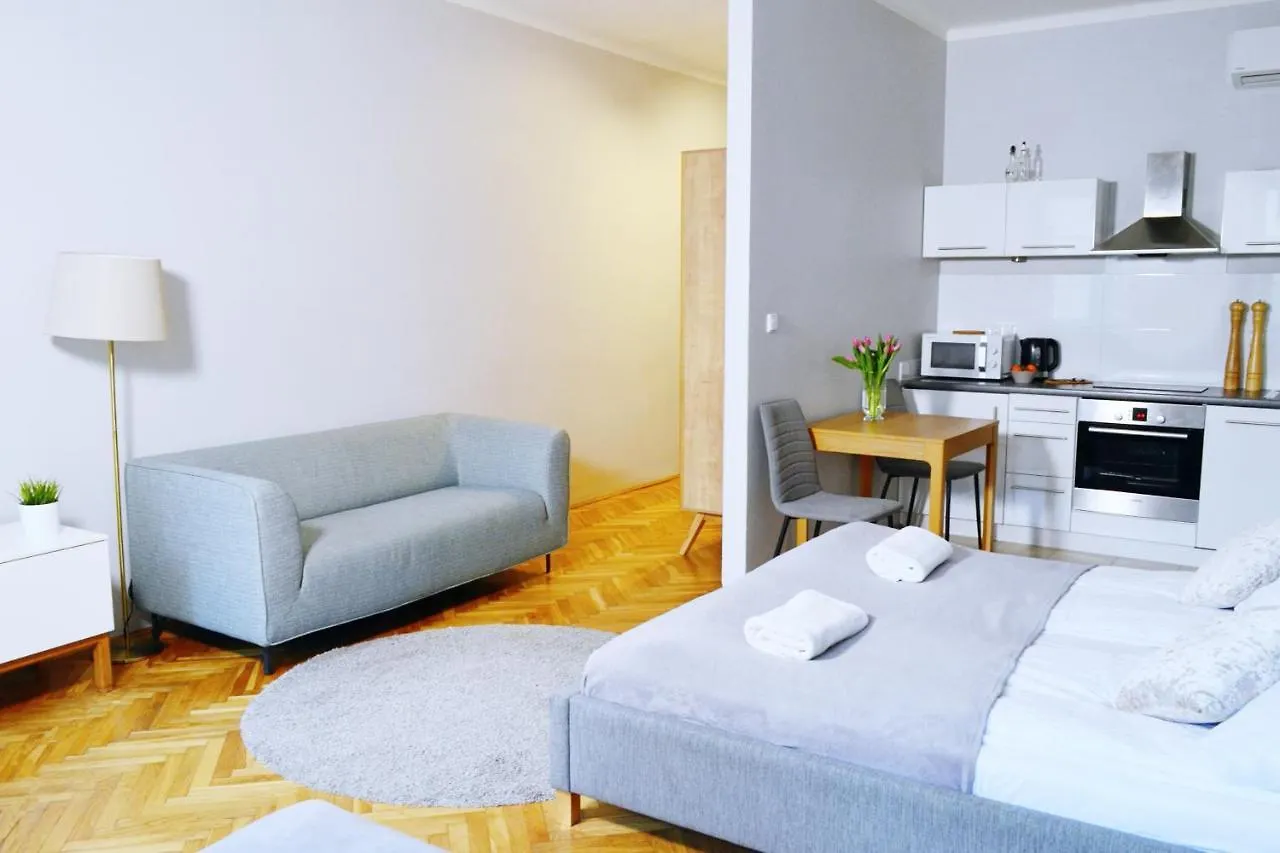 21 Florianska Street Apartments Krakow Aparthotel
